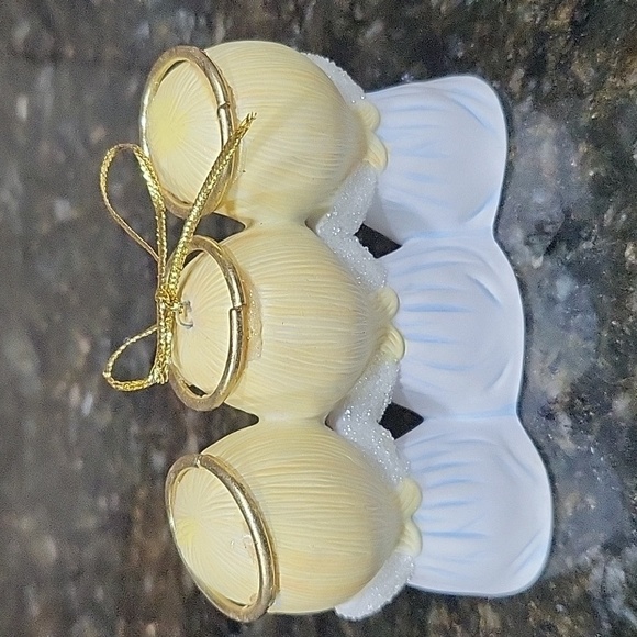 Three Little Angels Figurines Christmas Holiday One Naughty Vintage - Picture 4 of 5